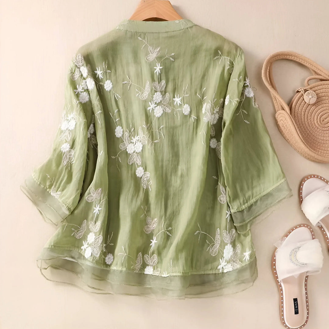Amelia | Cotton Top with Embroidered Flowers 3