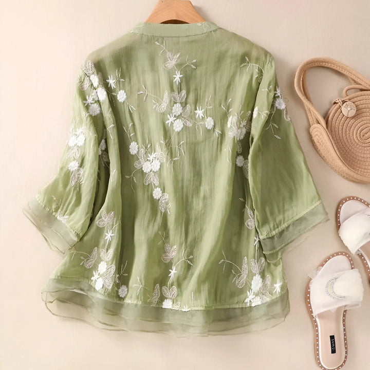 Amelia | Cotton Top with Embroidered Flowers 3