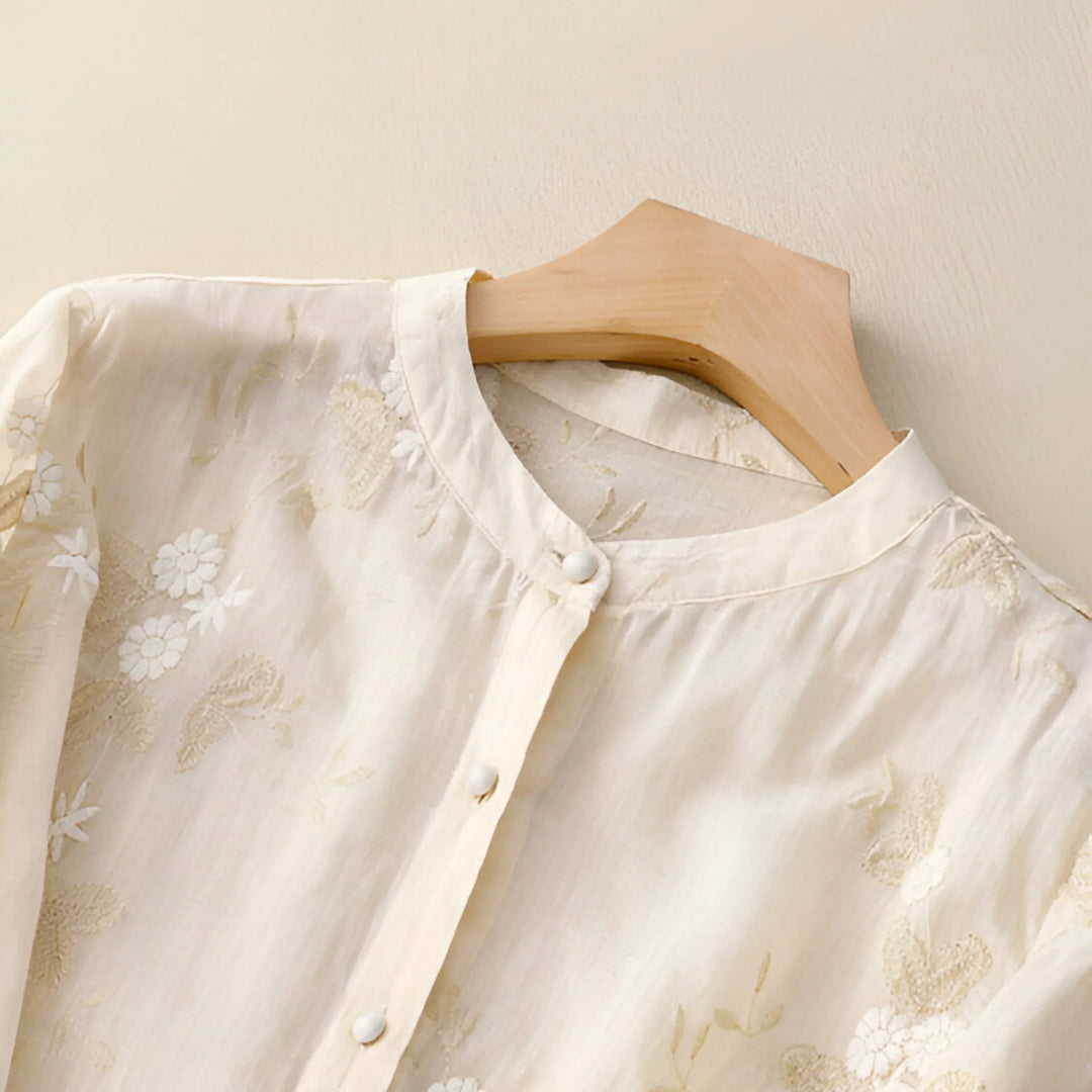 Amelia | Cotton Top with Embroidered Flowers 4