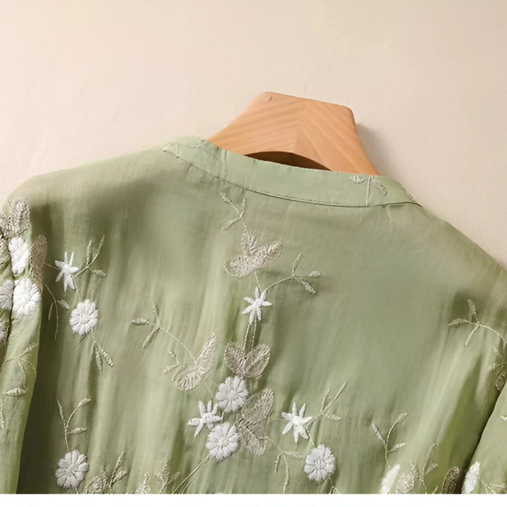 Amelia | Cotton Top with Embroidered Flowers 8