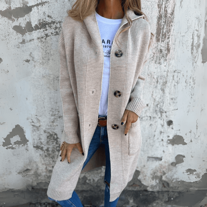 https://cdn.shopify.com/s/files/1/0904/6150/3834/files/lorene-elegant-lang-dames-vest-419469.png?v=1745934248